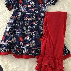 Kids New England Patriots Girl Ruffled outfit 5/6T